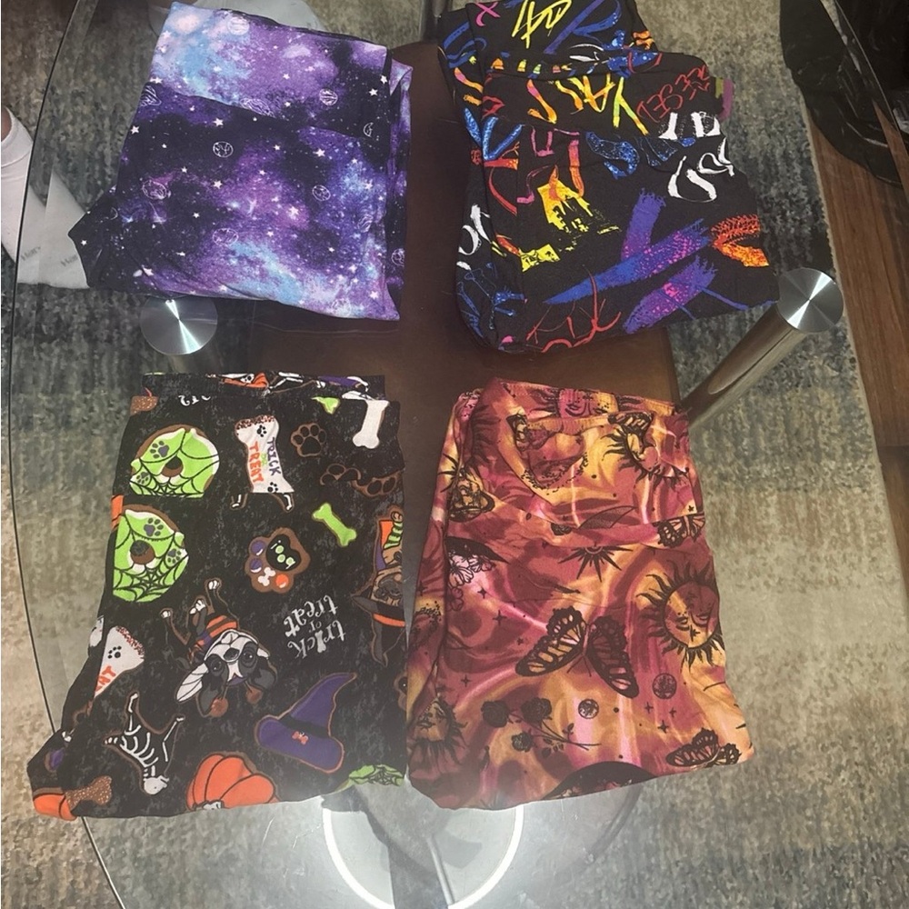 NOBO Women's Colorful Patterned Leggings Set
